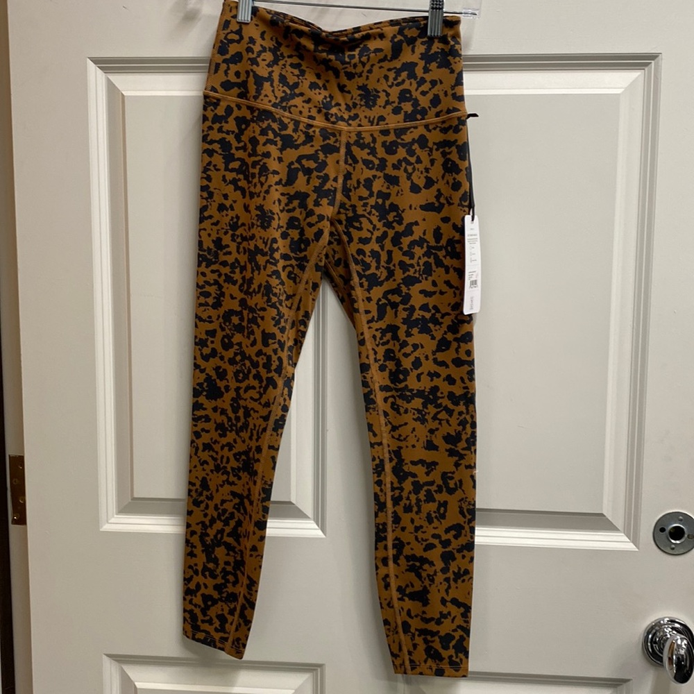 Varley Let’s Move high rise legging rust distorted animal